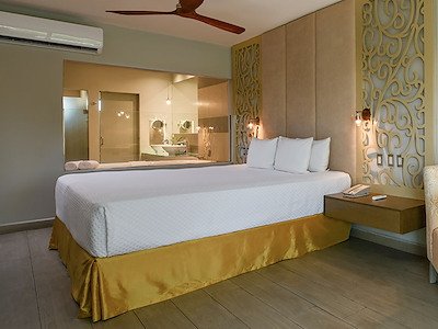 Royal Retreat Junior Suite