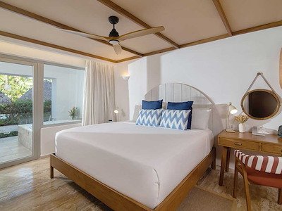 Zel Two Bedroom Master Suite Swim Up