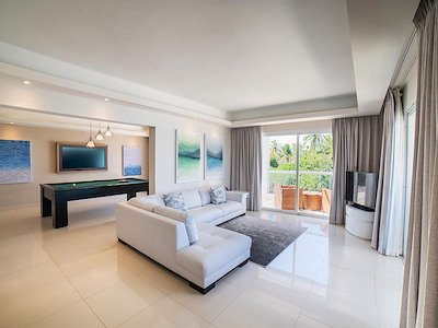Luxury Presidential Jacuzzi Swim Out Two Bedroom Suite Diamond Club