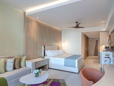 Club Junior Suite Swim Up King