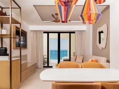 Club Deluxe Penthouse Suite