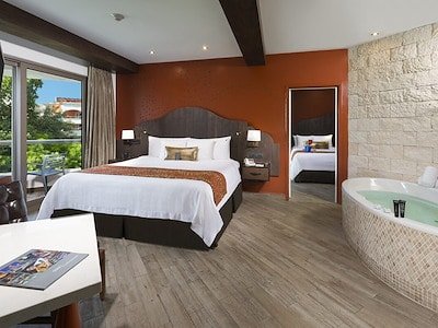 Deluxe Family Two Bedroom