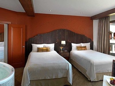 Deluxe Grand Sky Terrace Two Bedroom