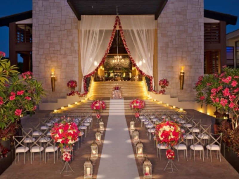 Lobby Staircase