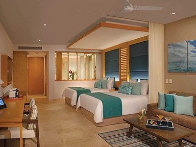 Junior Suite Queen Beds