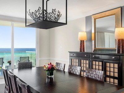 Oceanfront Royal Suite King