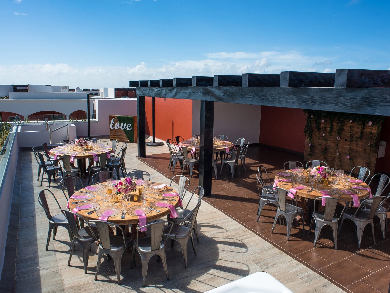 Rock Suite Platinum Rooftop Venue