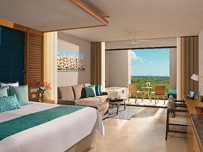 Junior Suite Garden View Handicap