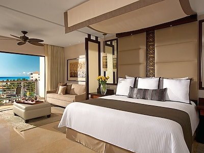 Junior Suite Ocean View King