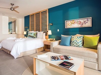 Junior Suite Swim Out King