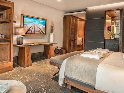 Junior Suite Tropical View King