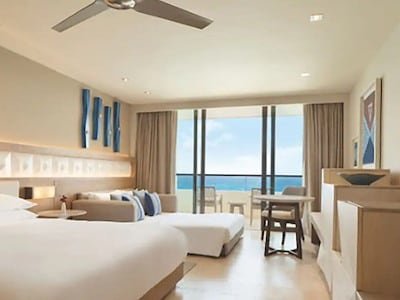 Ocean Front King (with sofa bed)