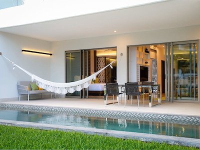 Two Bedroom Suite Swim Up