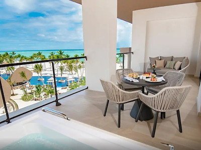 Club Ocean View One Bedroom Master Suite