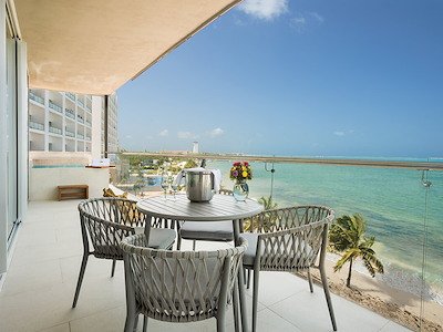 Preferred Club Deluxe Family Suite Ocean View Plunge Pool