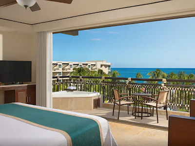 Preferred Club Ocean View and Pool Front King