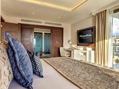 Diamond Club Luxury Presidential 1 Bedroom Suite Ocean View