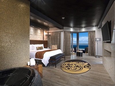 Rock Star Suite Ocean Front Two Bedroom