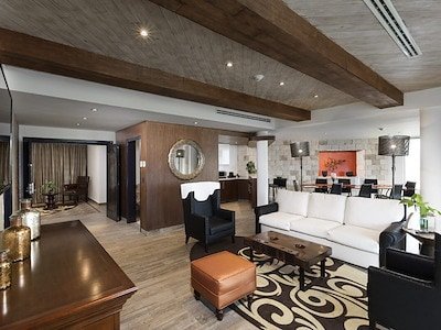 Rock Suite Ocean Front Rooftop Lounge Two Bedroom