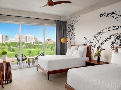 Junior Suite Golf View Double Bed