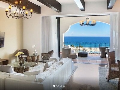 Club Presidential Suite