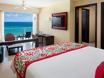 Junior Suite Ocean Front Double