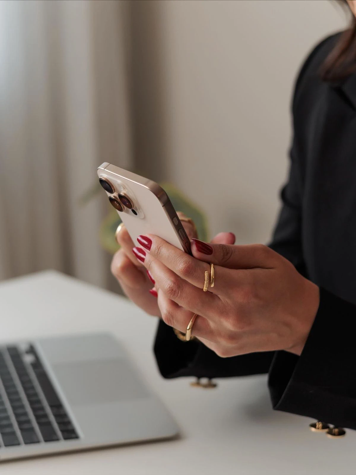 Guest communication coordination